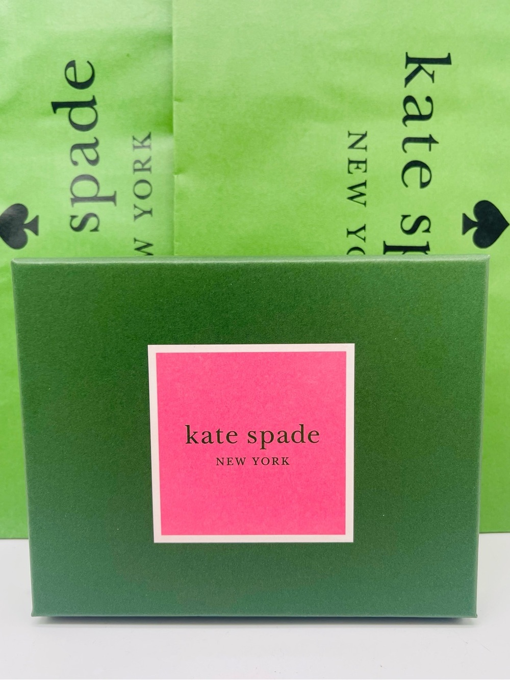 kate spade Green Box with Pink Logo Plaque New
